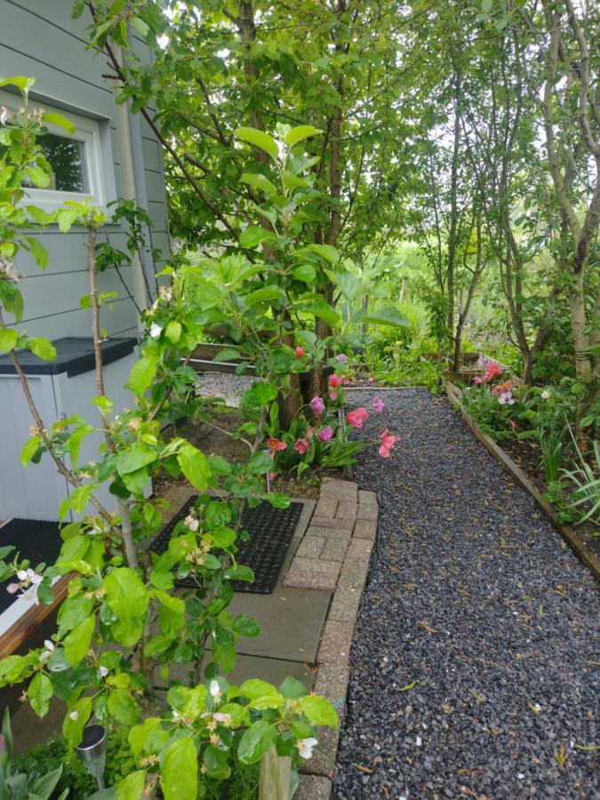 Tuinhuisje In Het Groen Almere Bagian luar foto